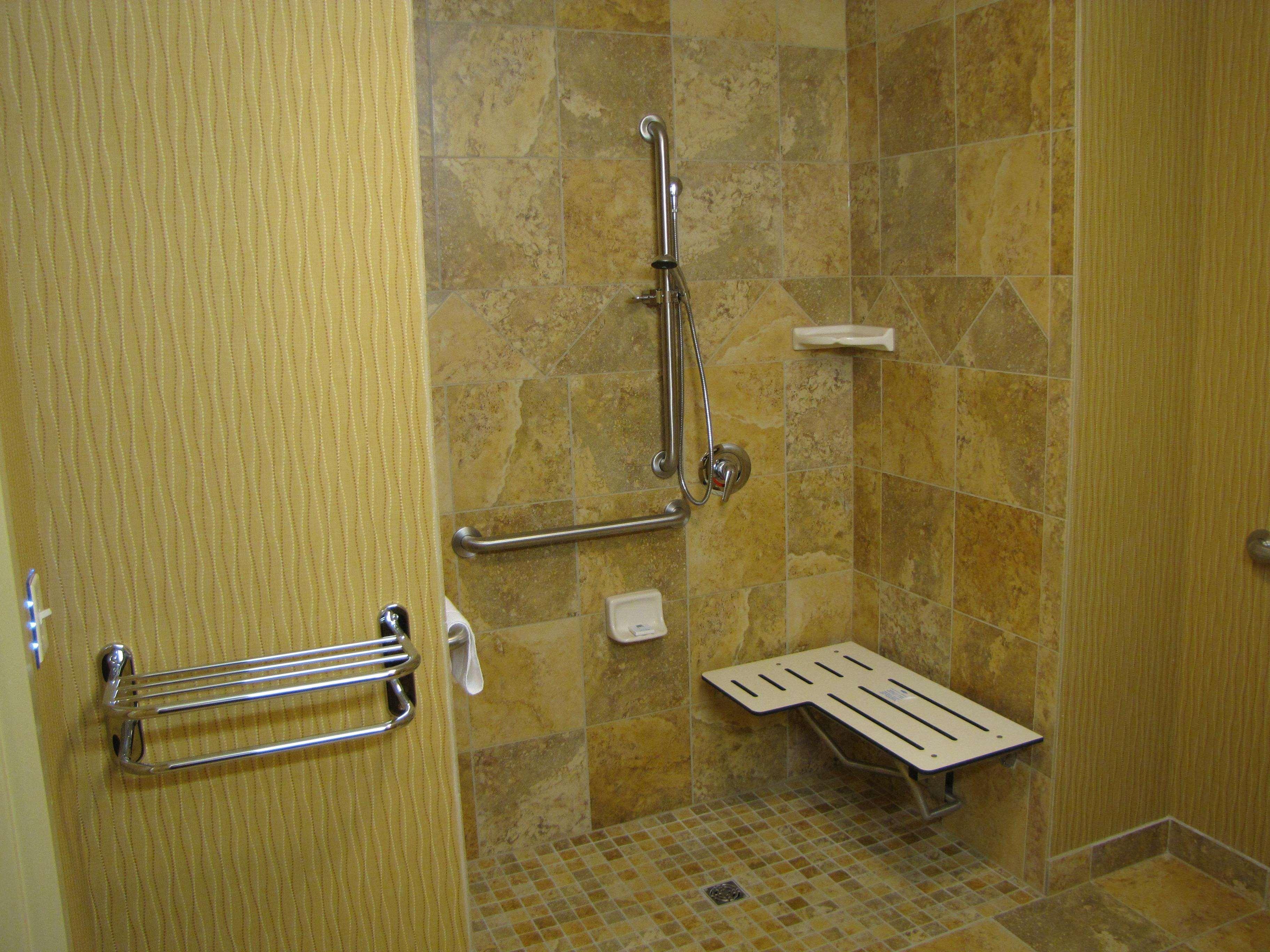 Hampton Inn & Suites Джеймстаун Экстерьер фото